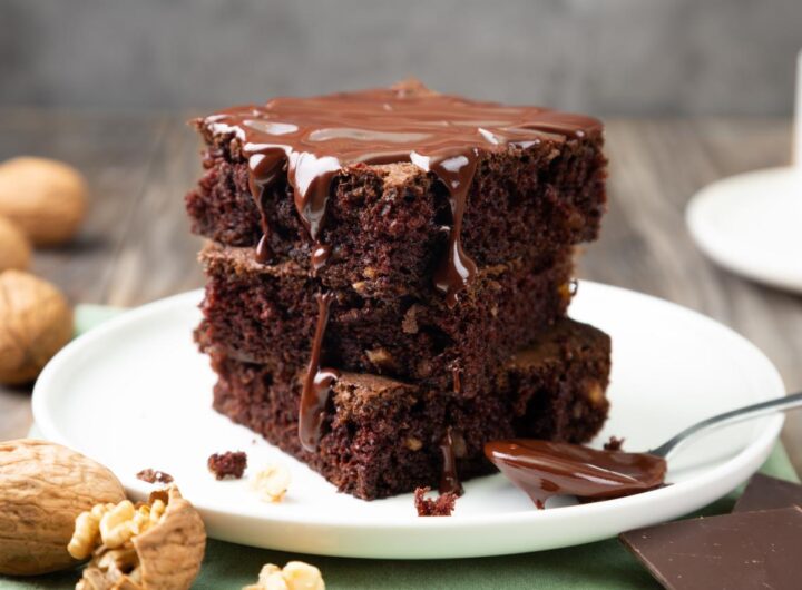 Brownies Panggang Fudgy, Tekstur Lembap dan Cokelat Nendang