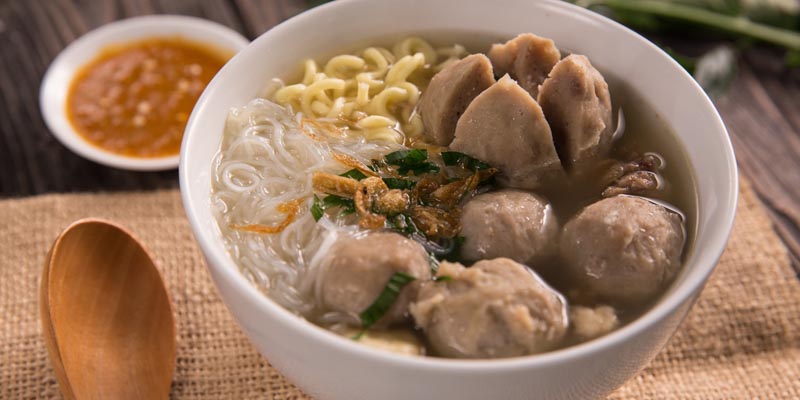 Cara Membuat Bakso Sapi Kenyal dan Gurih seperti Warung