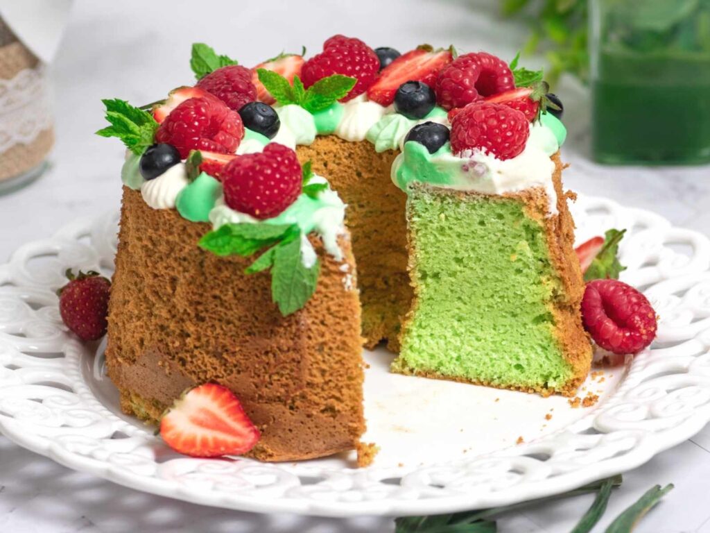 Resep Chiffon Cake Pandan Super Lembut, Wangi, dan Ringan di Mulut