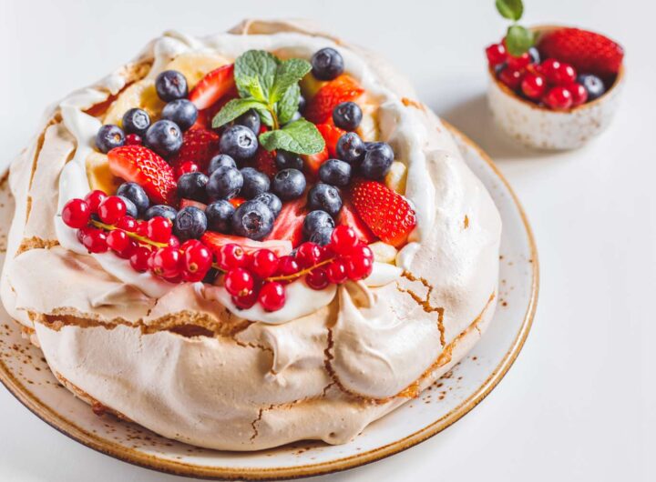Pavlova, Dessert Cantik dari Putih Telur yang Lembut